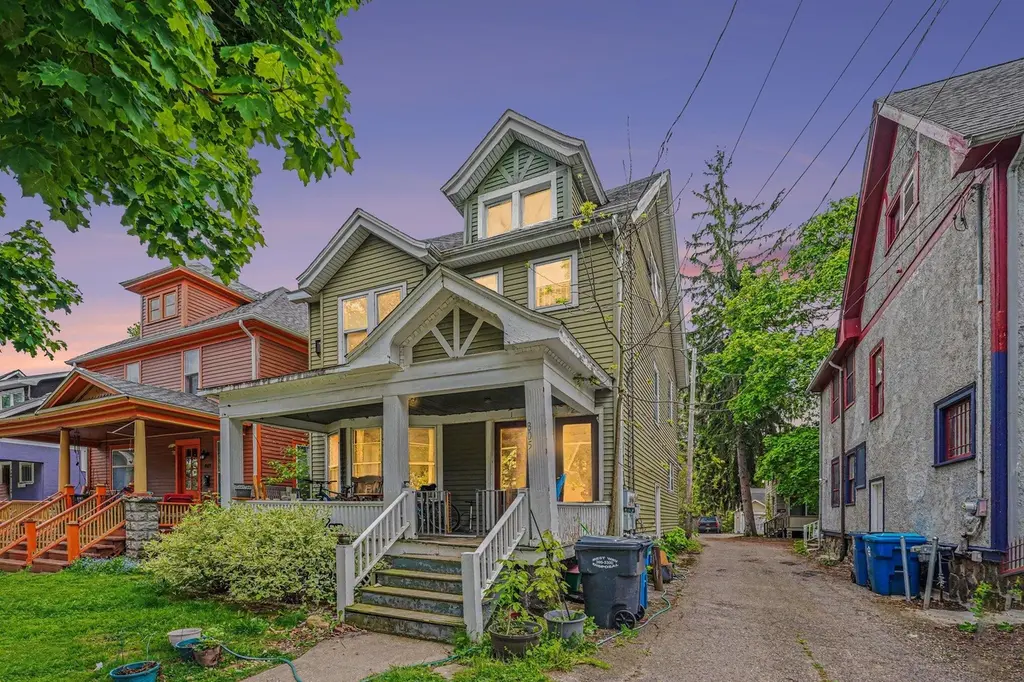 805 W Vine St
