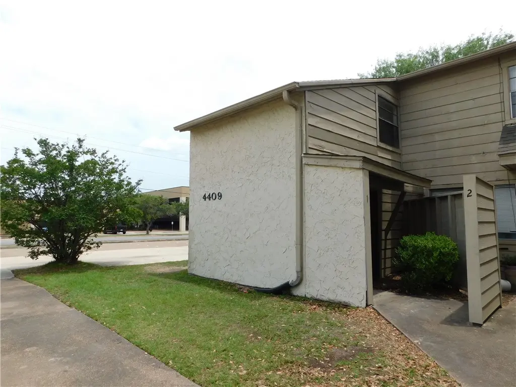 4409 Carter Creek Pkwy #1