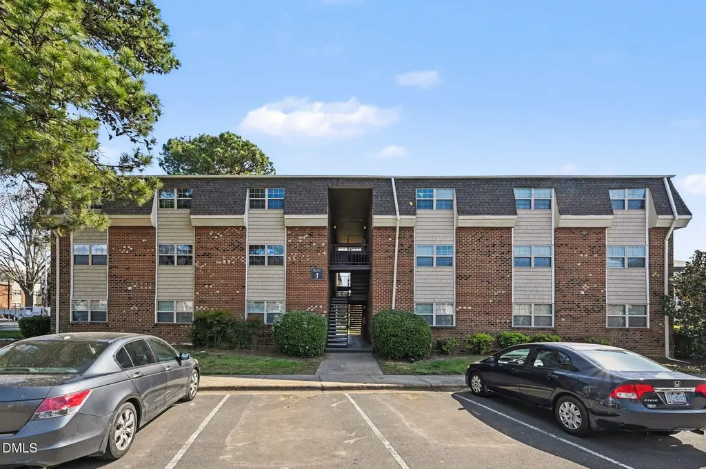 501 Jones Ferry Rd Unit J9