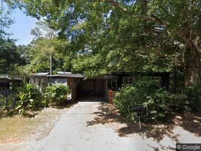 206 Lamar St