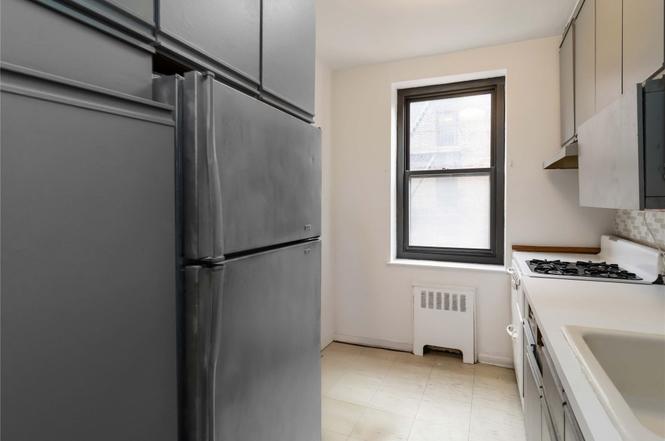 90-10 32nd Ave #305