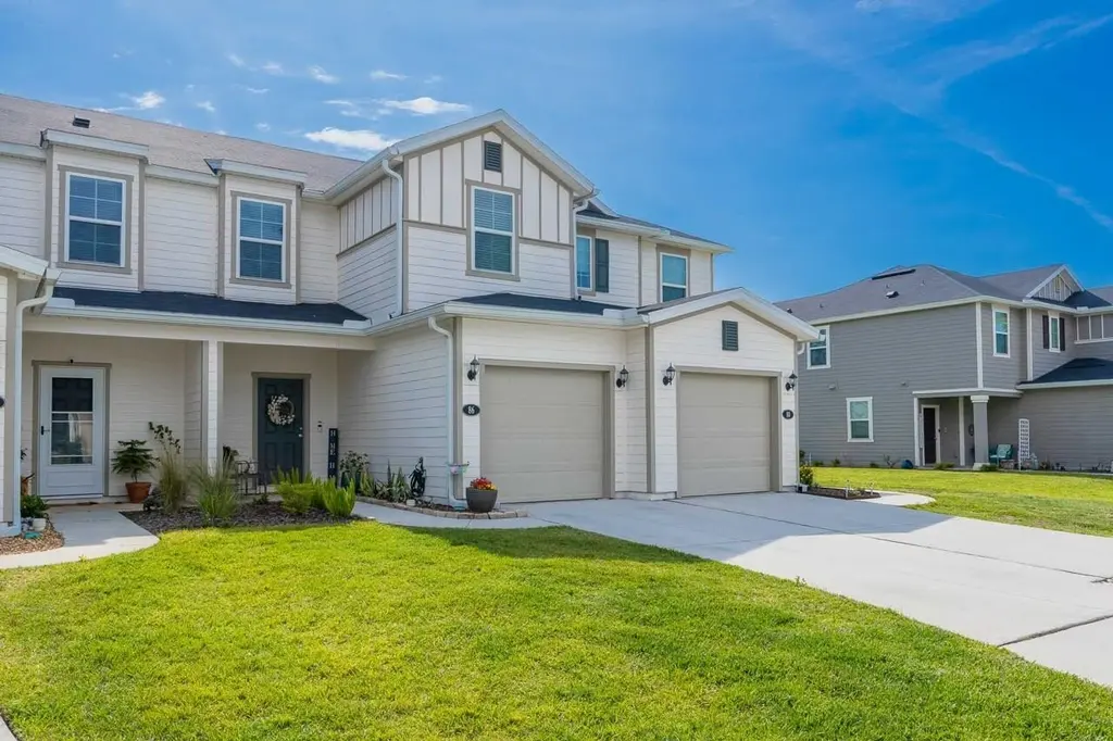86 Silver Fern Dr