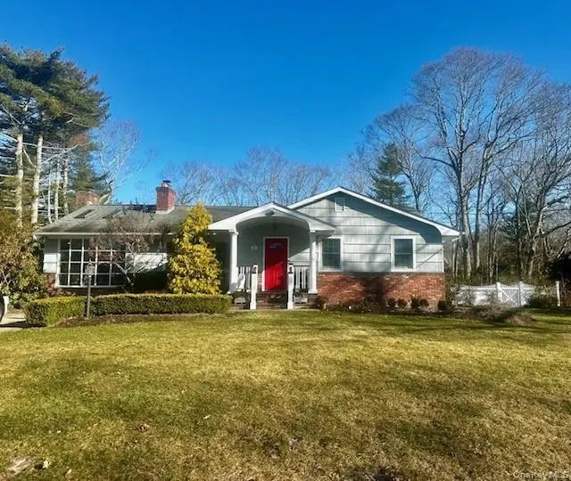 4 Tamarack Ct