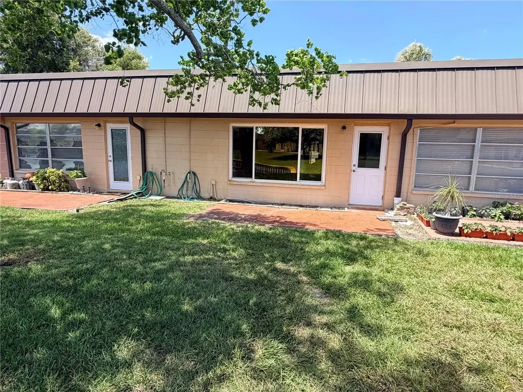 4446 Rustic Dr Unit E