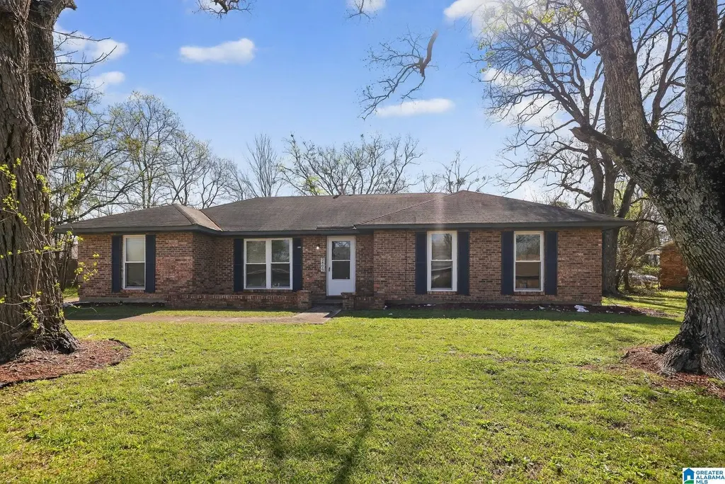 3409 Woodpark Dr