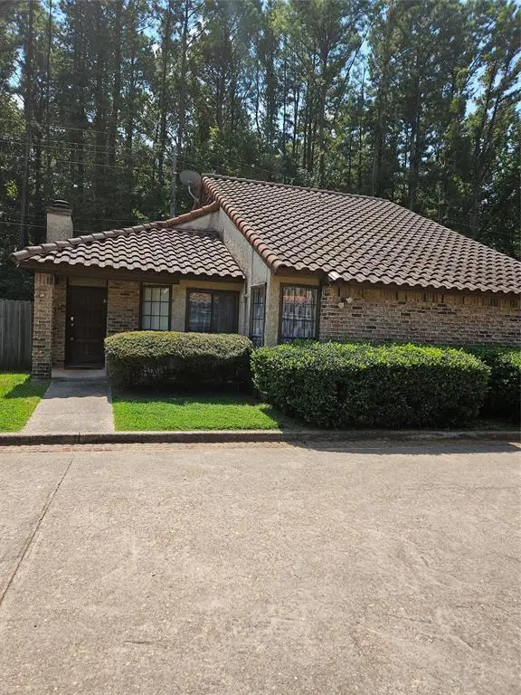 5454 Financial Plz Unit 16-B