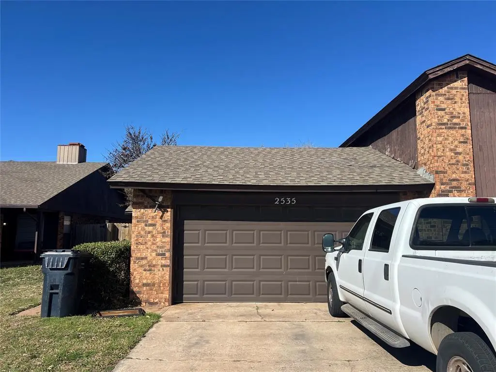 2535 W Hefner Rd