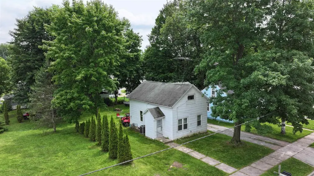 130 S Elm Ave