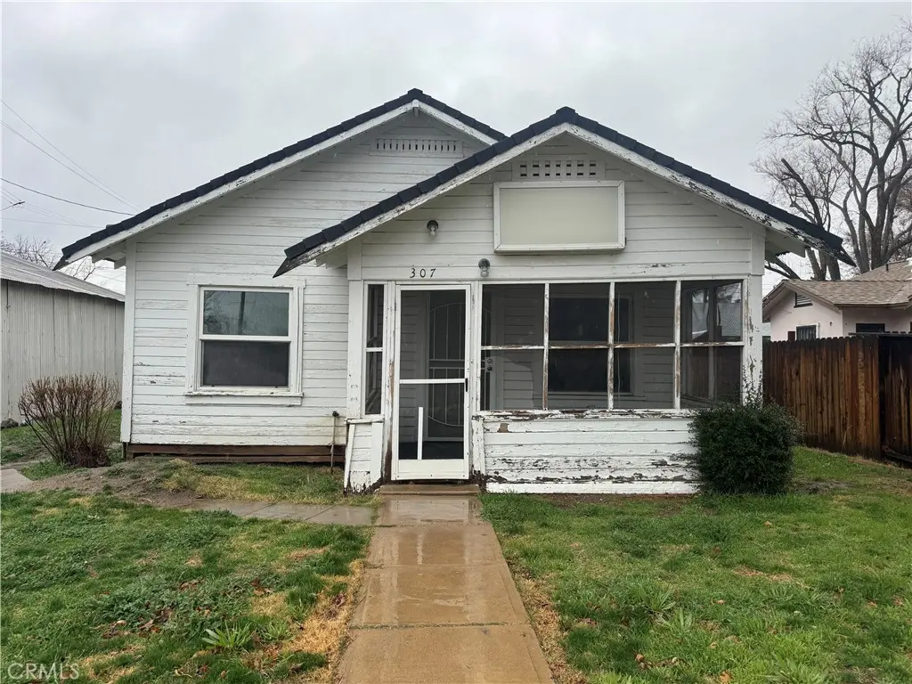 307 S Curry St