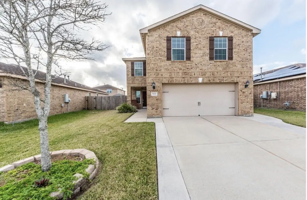 9434 Emerald Green Dr