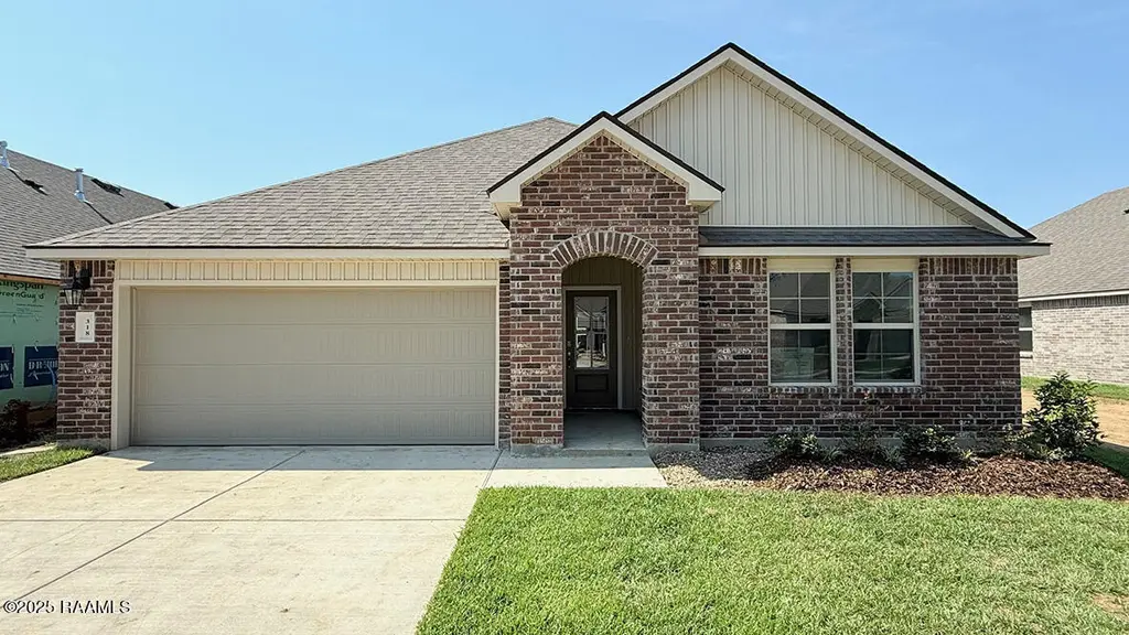 318 White Pine Dr
