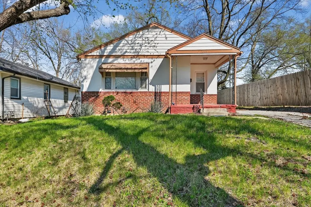 7205 Wabash Ave