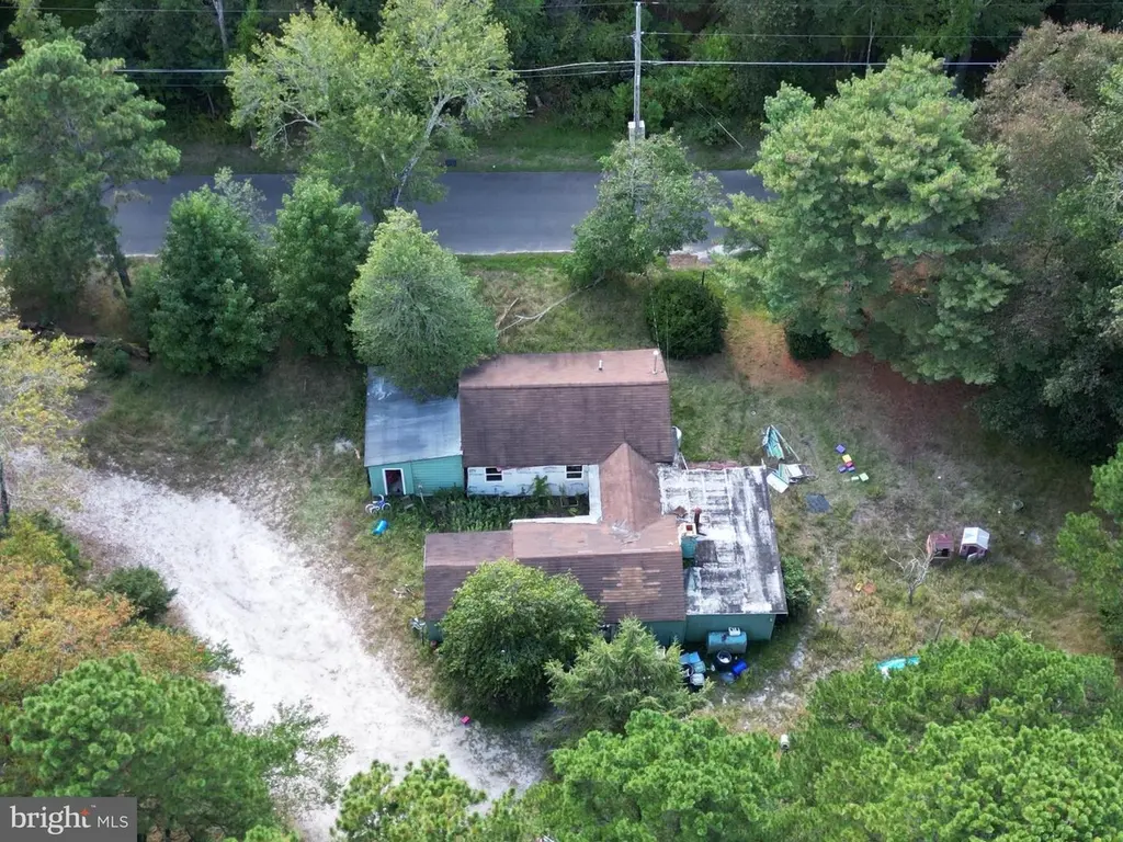 104 Burrs Mill Rd