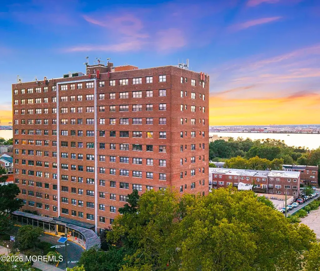 1225 Kennedy Blvd Unit 10J