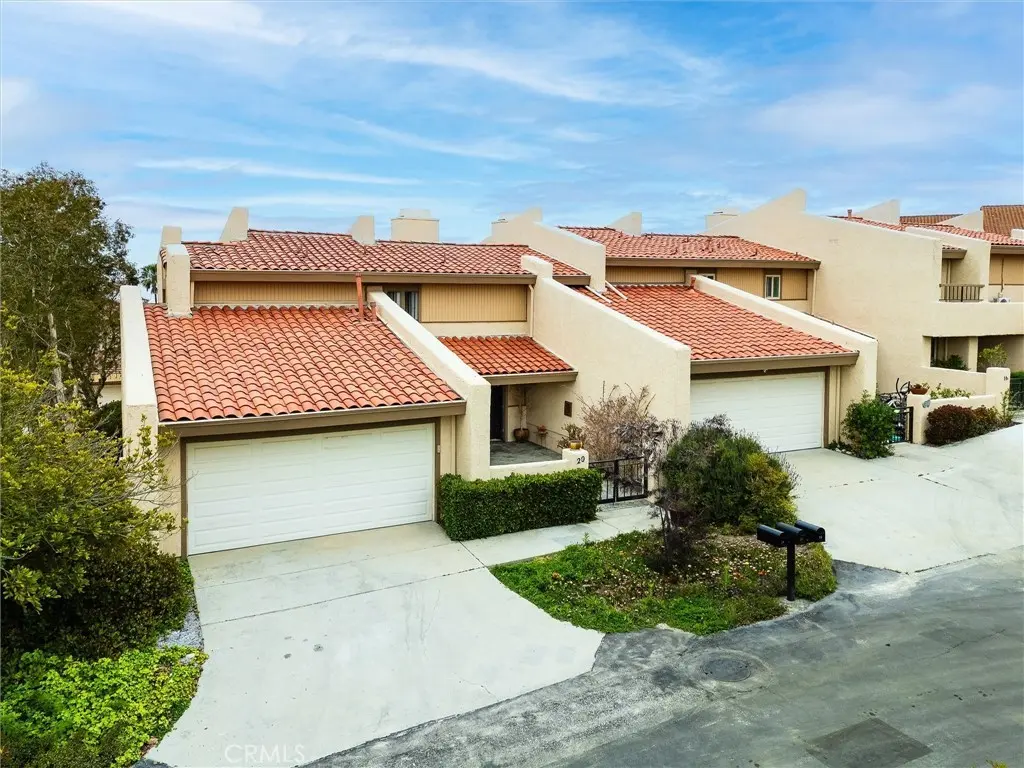20 Peartree Ln #25