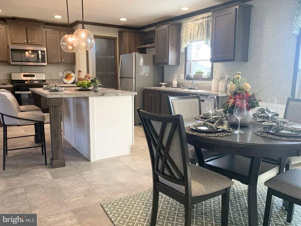 20 Letti Dr