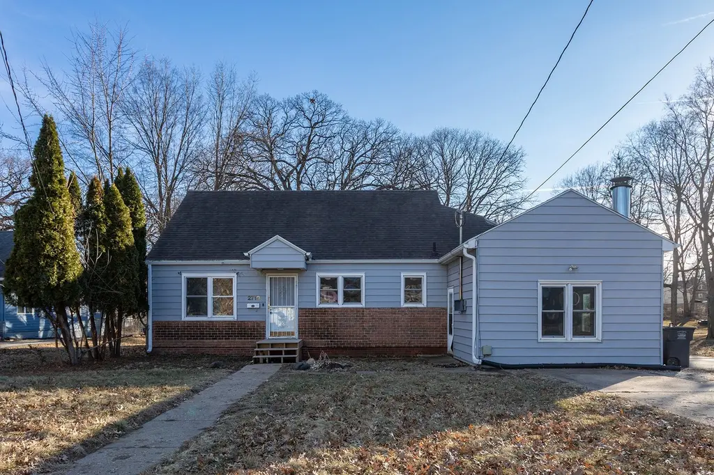 2710 Adams Ave