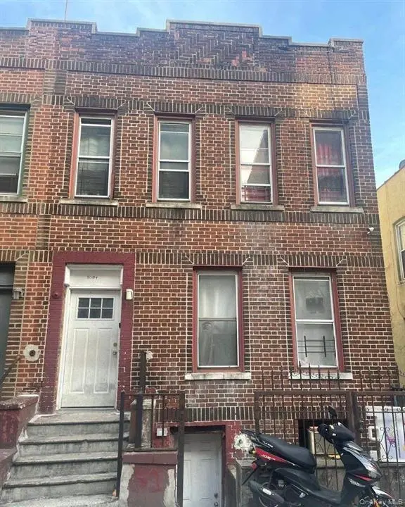 1094 Longfellow Ave