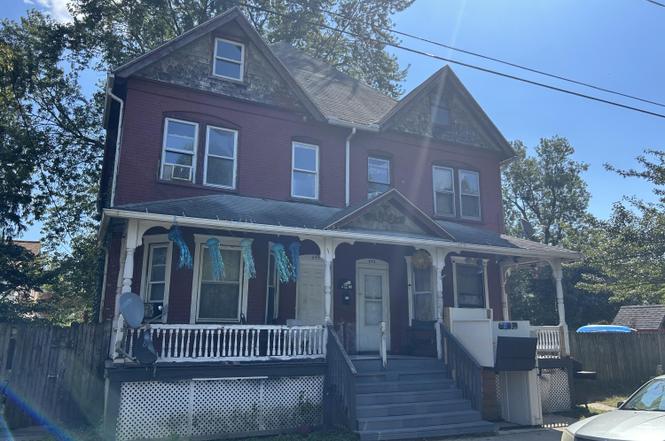 642-644 Cherry St