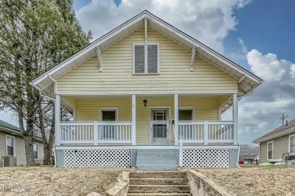 708 Main Ave