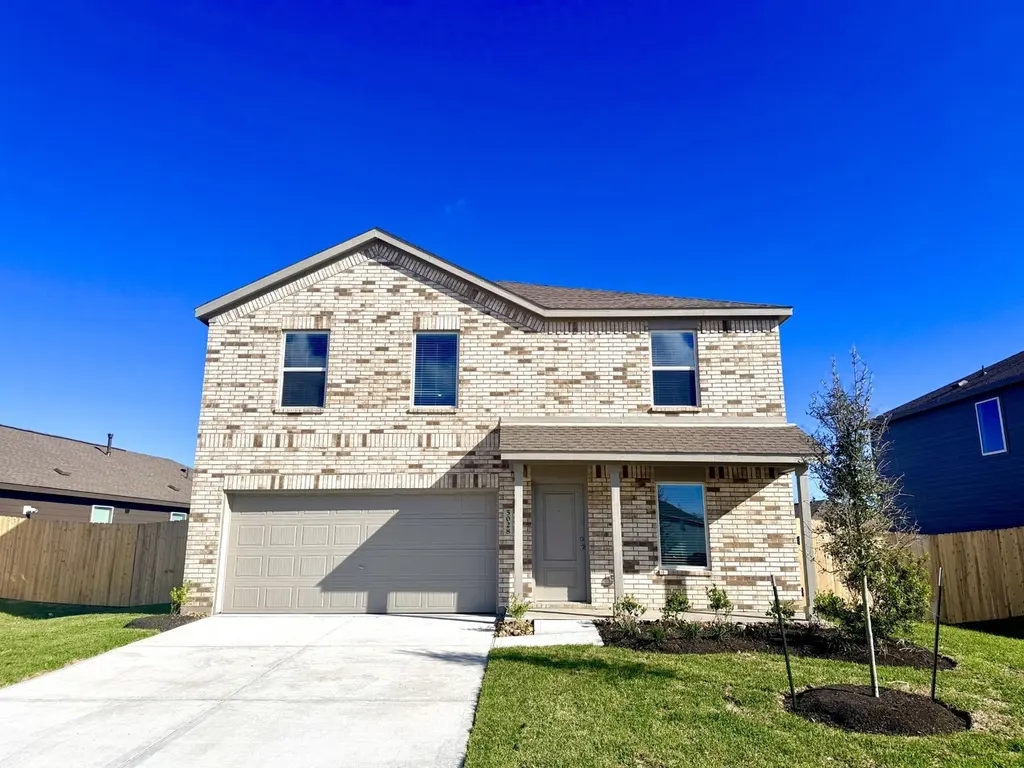 220 Lantana Ln