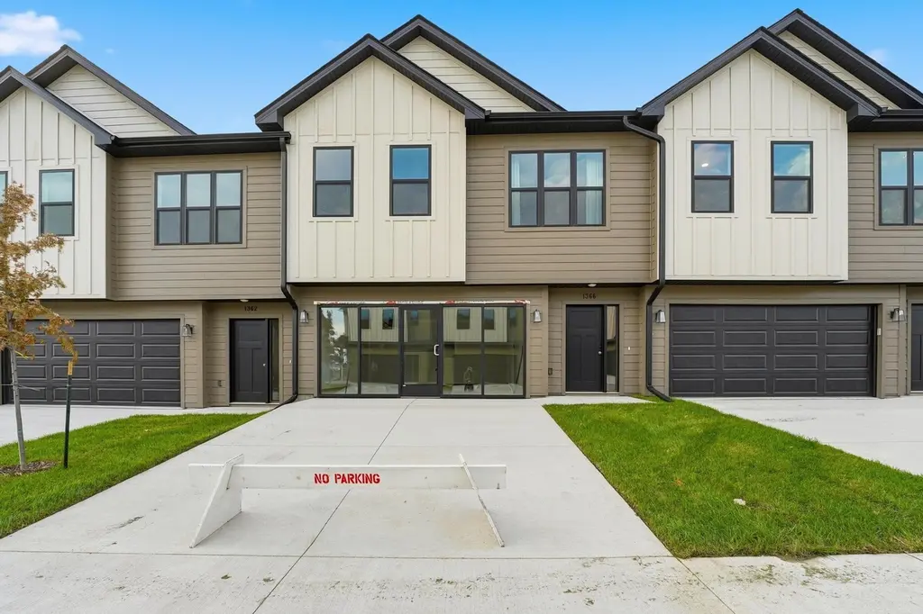 1366 Meadow Rose Pl