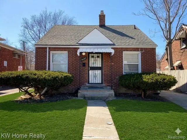 4607 Cadieux Rd