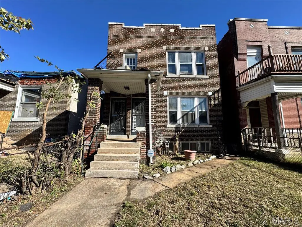 5049 Saint Louis Ave