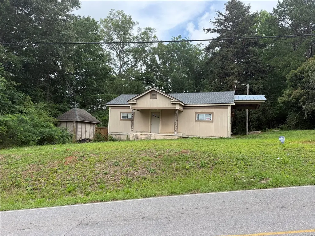 2092 Sanders Rd