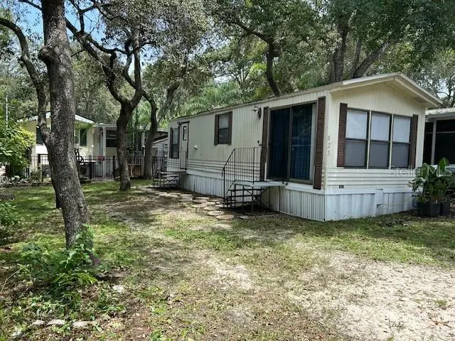 3000 Clarcona Rd #823
