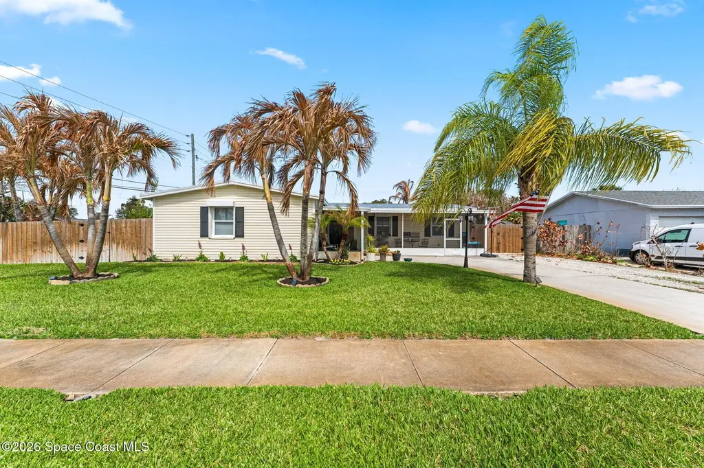 1700 S Merrimac Dr