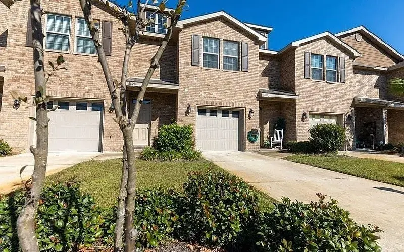 8822 Little Cormorant Ln