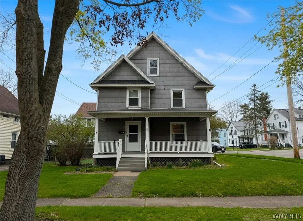 136 Parce Ave