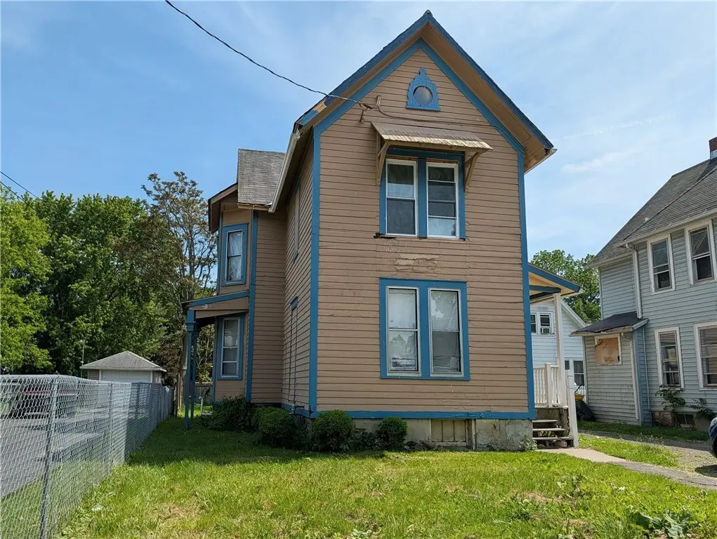 223 Mount Zoar St