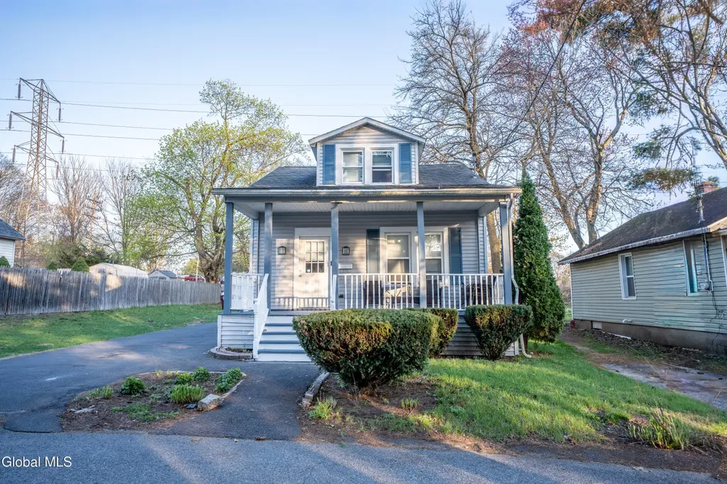 29 Undine St