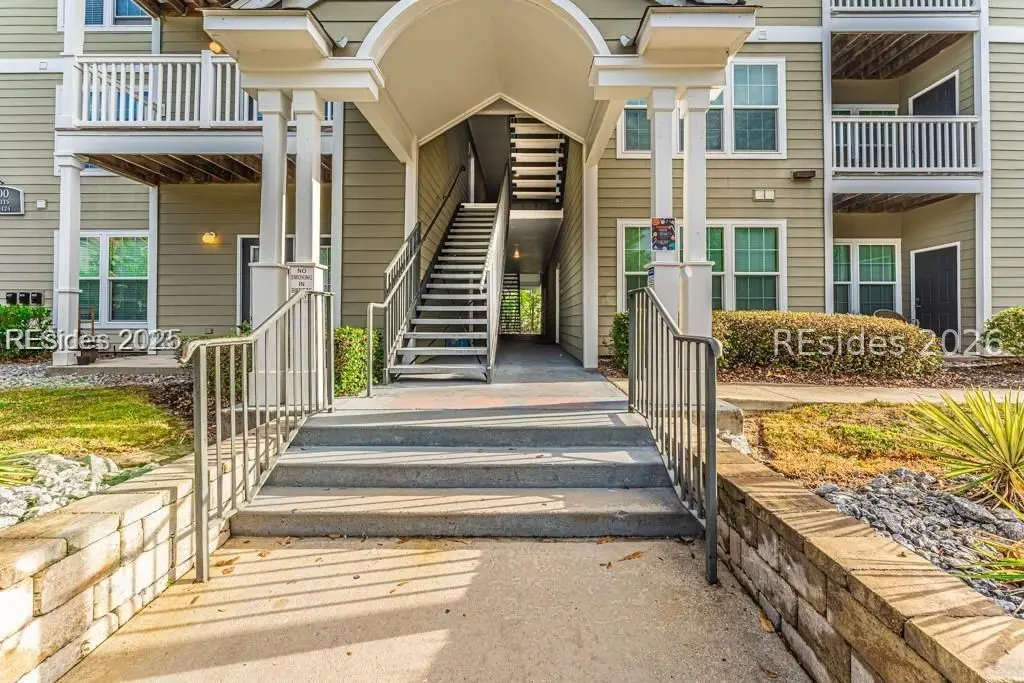 100 Kensington Blvd #812