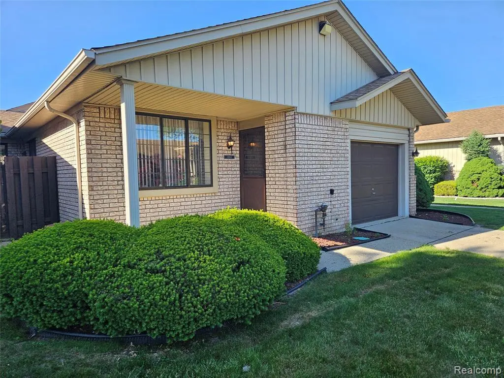 13811 Brockington Dr Ste 5