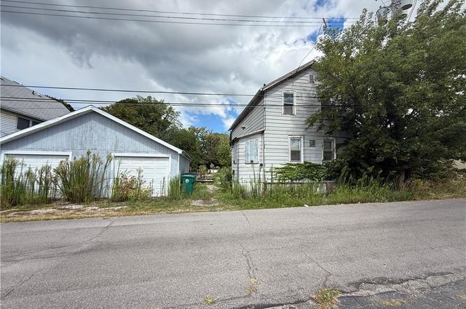 635 Elmwood Ave