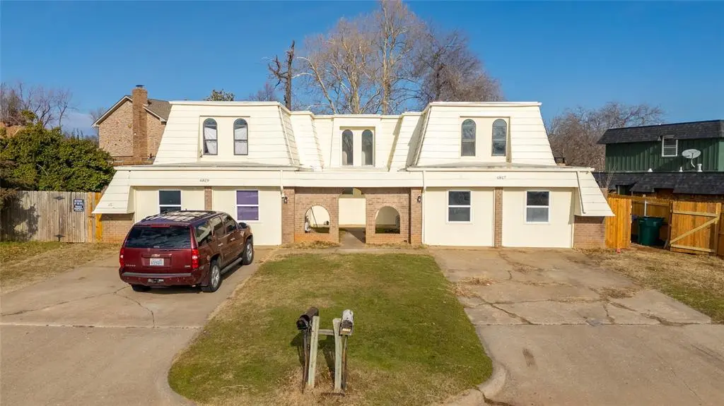 6817 Lancer Ln