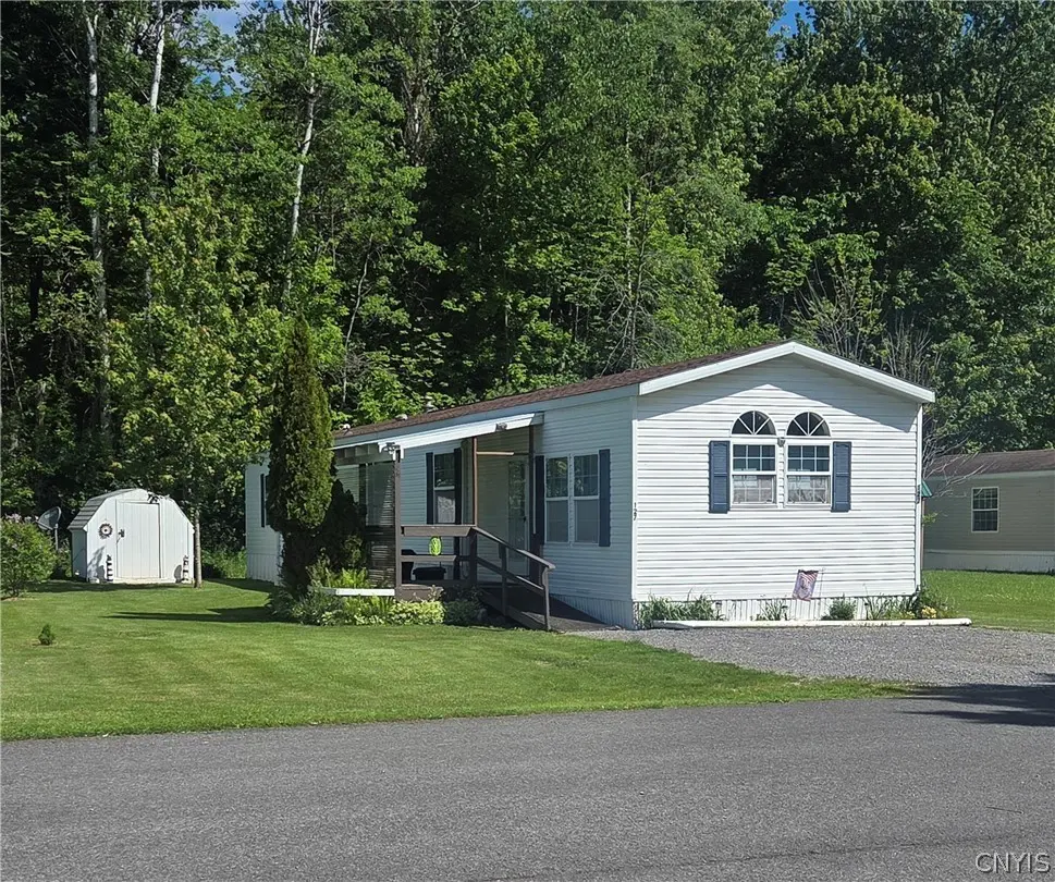 127 Old Farm Rd