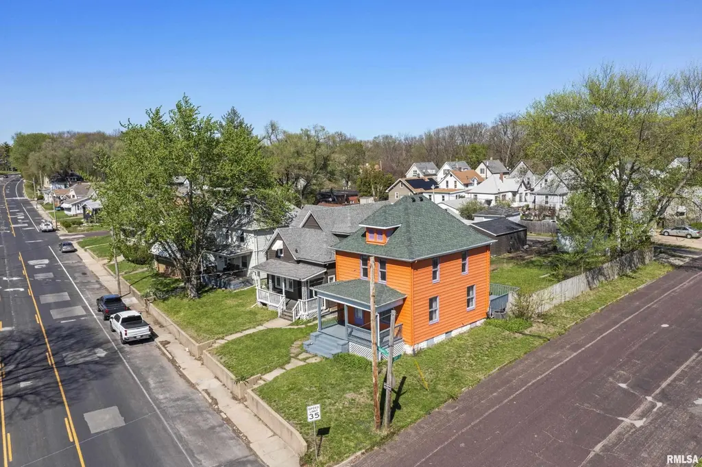 2624 N Prospect Rd