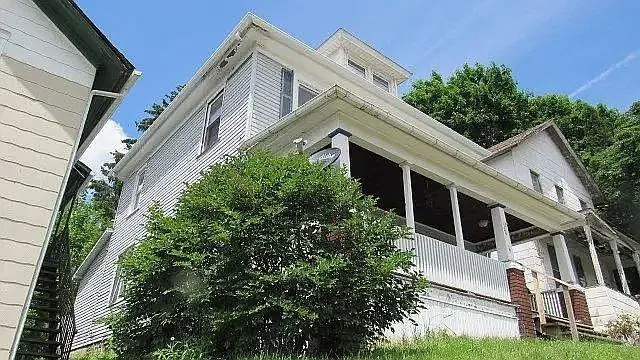 240 Bissell Ave