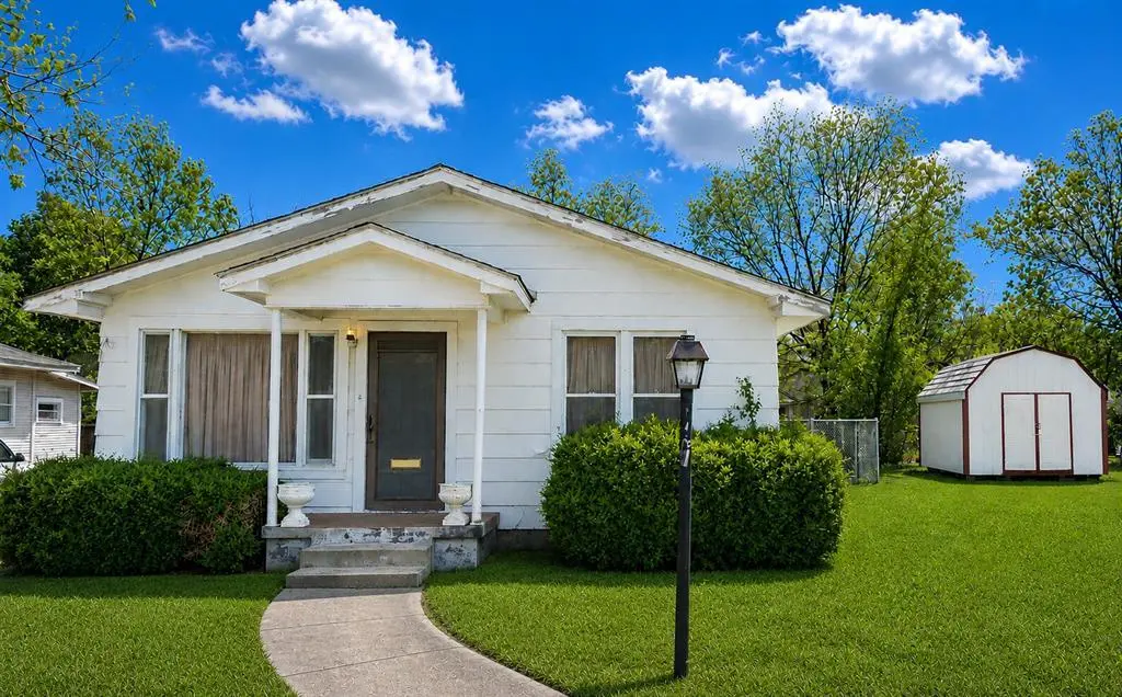 204 NE 10th Ave
