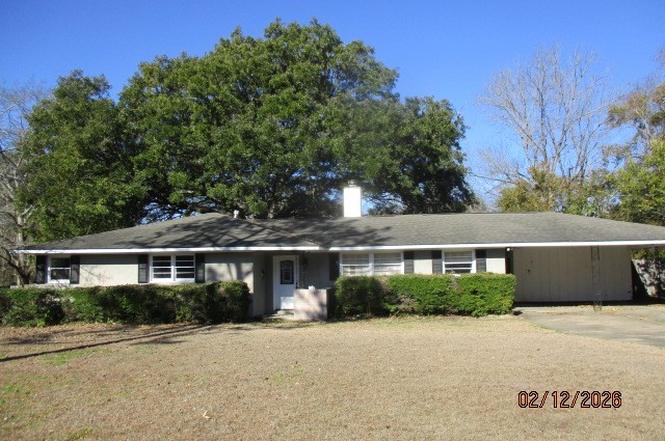 2708 Ashlawn Dr