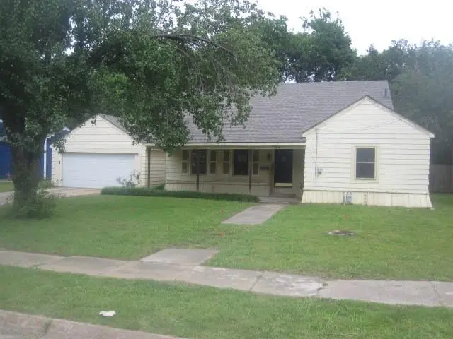 1104 Park Ave