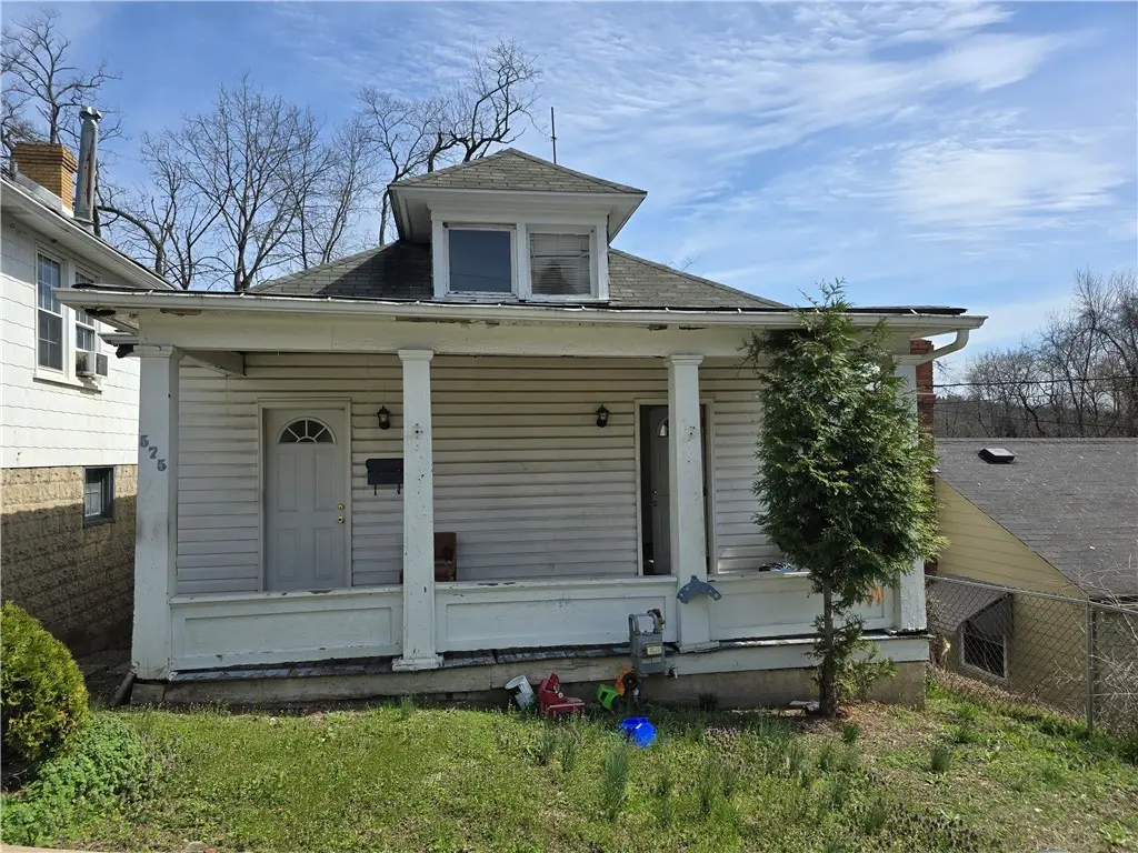 575 Isabella Ave