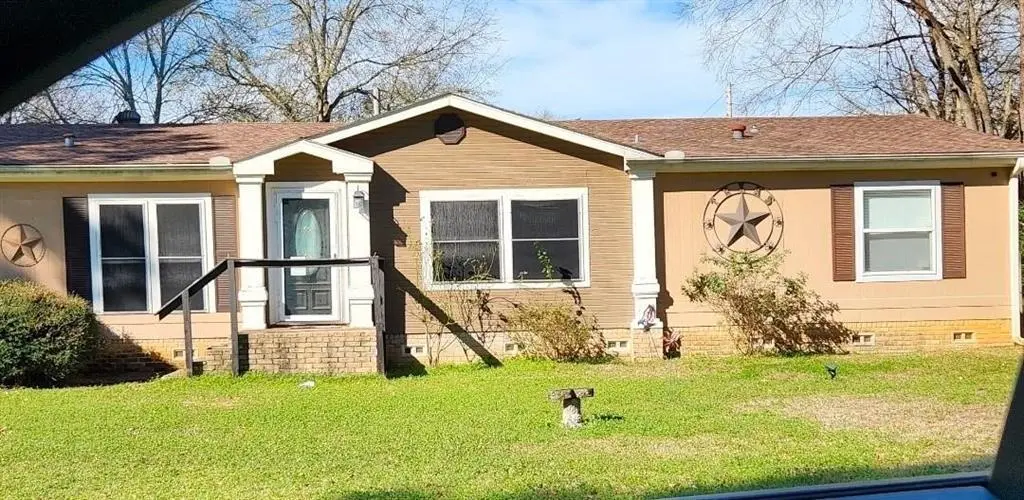 124 James Rd