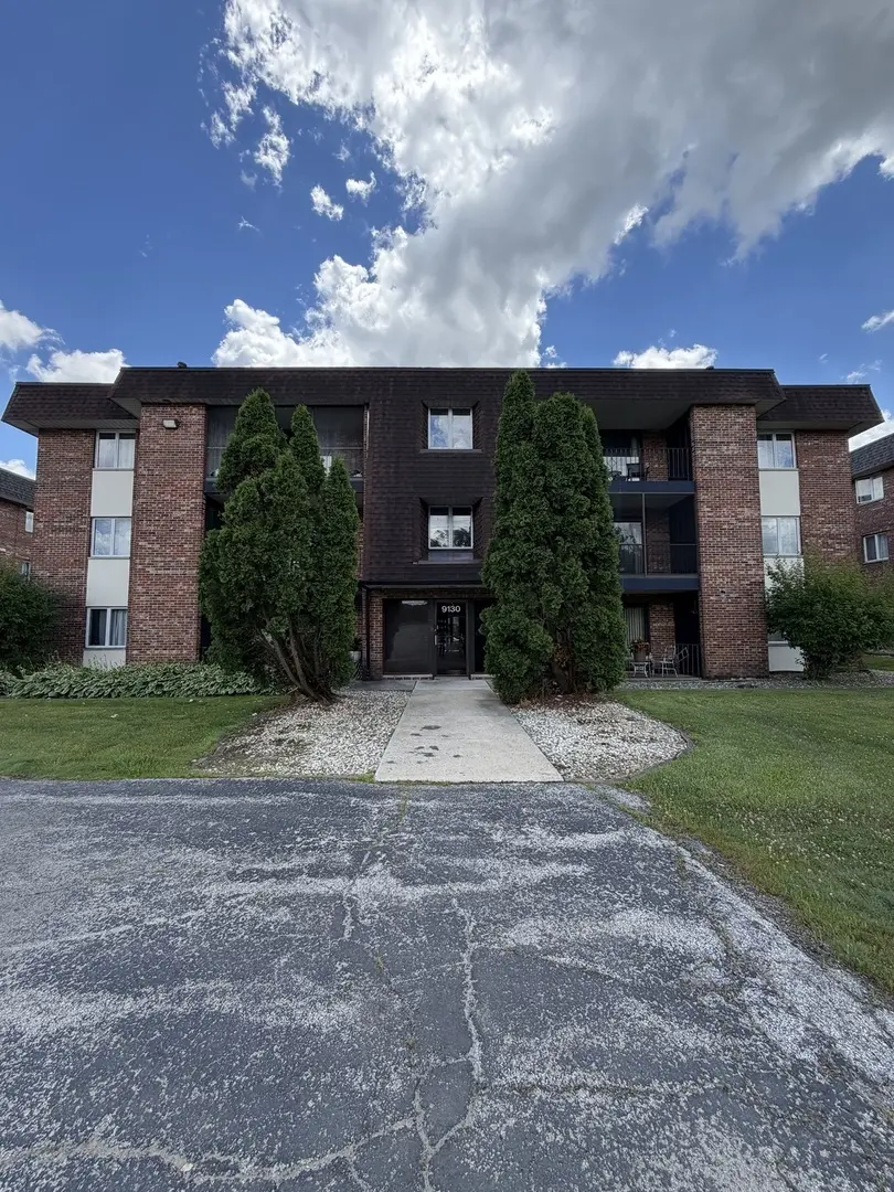 9130 W 140th St Unit 2NE