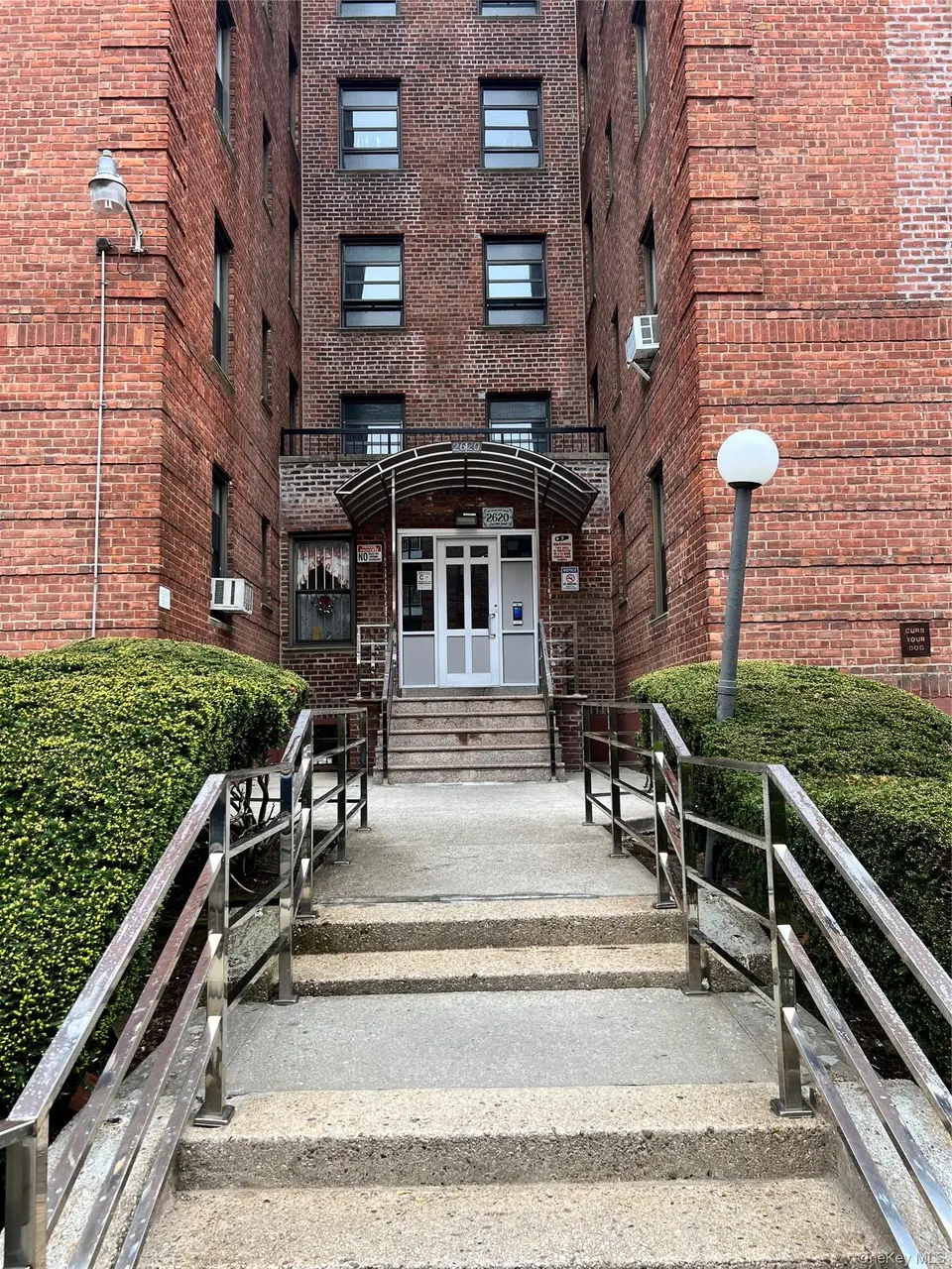 2620 E 13th St Unit 3A