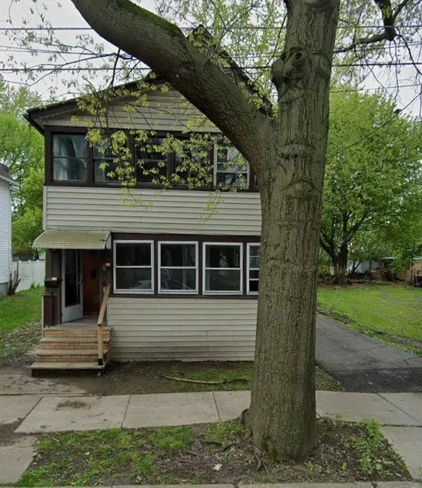 47 Lydia St